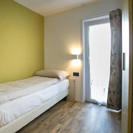 Guana Apartman *